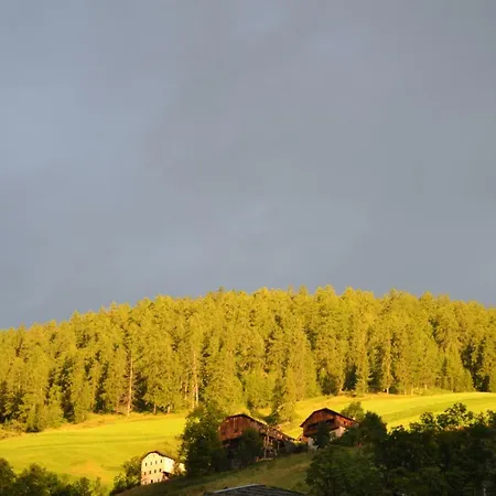 Ciasa Medalghes Alojamento de Turismo Rural San Martino in Badia